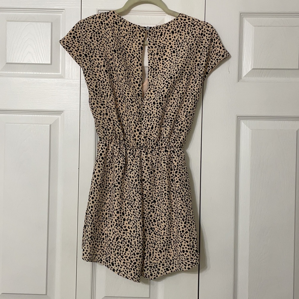 Romper - Picture 2 of 3